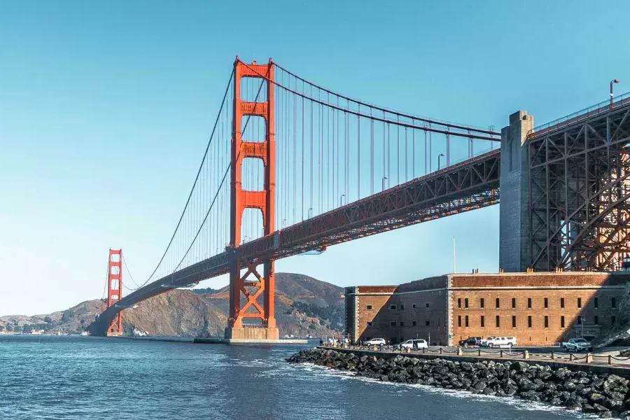 Il Fort Point, risalente all'epoca della Guerra Civile, si trova alla base del Golden Gate Bridge.
