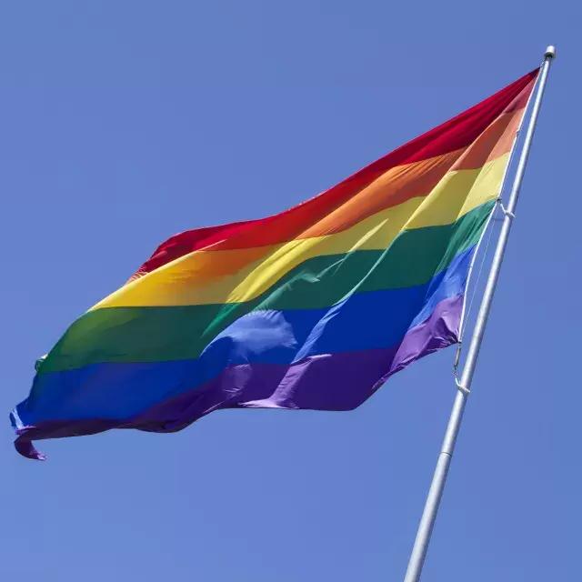 Drapeau arc-en-ciel gay Castro